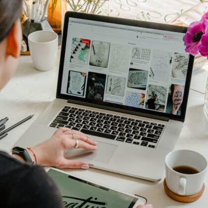 Contact digital marketing specialist in UAE